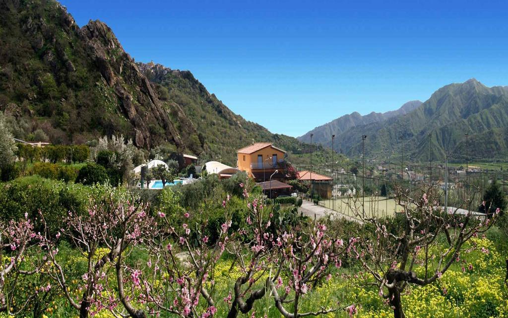 Agriturismo Ghiritina Франкавілла-ді-Сицилія Екстер'єр фото